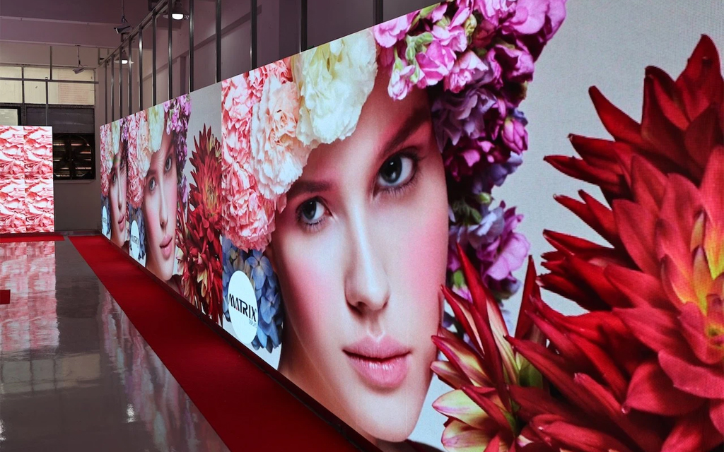 LED Video Walls 26 px 7680Hz for advertising WA Profigroup